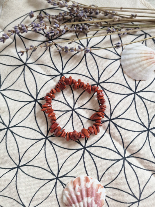 Bracciale elastico con chips di Diaspro Rosso