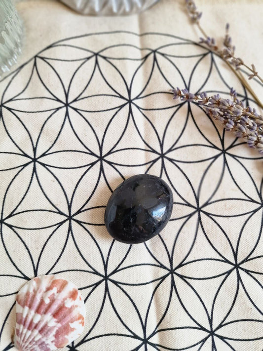 Pebble di Tormalina Nera