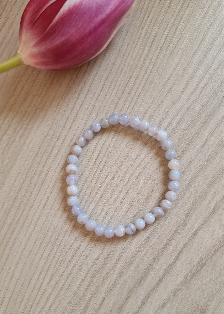 Bracciale elastico con Perline di Calcedonio